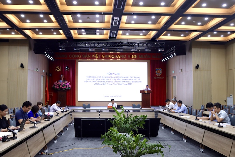 Luật Ban hành Văn bản quy phạm pháp luật 2025: Phân cấp mạnh mẽ, rút gọn thủ tục